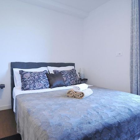 Novi Apartman Beti Blizu Plaze S Besplatnim Parkingom, Puntamika - Zadar Appartamento Esterno foto